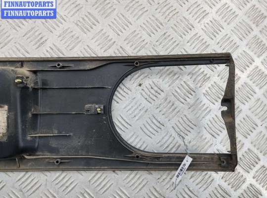 купить Бленда (накладка под номер) на Volkswagen Sharan (2000-2010)