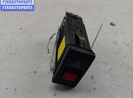 купить Кнопка аварийной сигнализации (аварийки) на Audi A4 B5 (1994-2001)