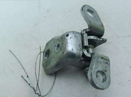 Петля двери передней правой SK495905 на Skoda Fabia mk2 (5J)