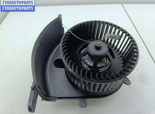 Двигатель отопителя (моторчик печки) RN1555831 на Renault Scenic II (2003-2009)