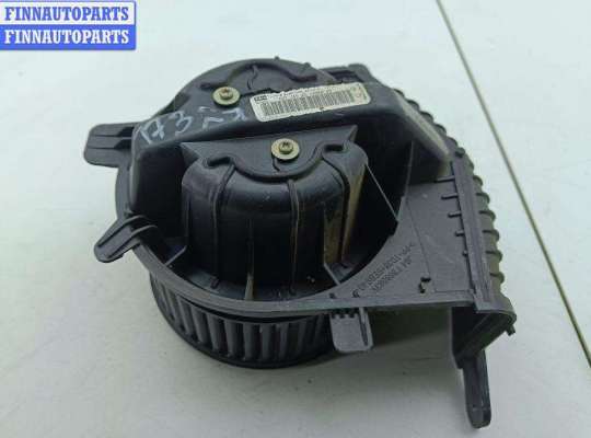 купить Двигатель отопителя (моторчик печки) на Renault Scenic II (2003-2009)