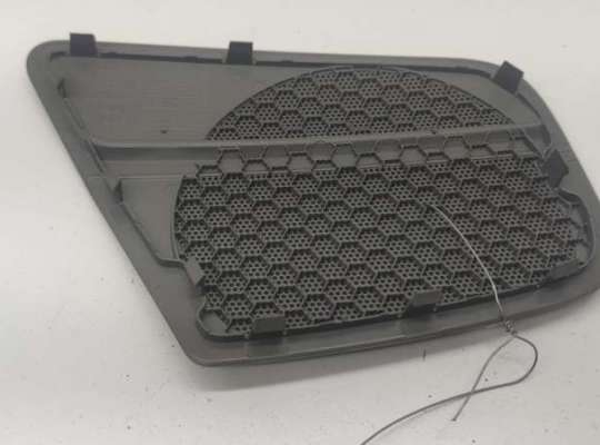 купить Сетка (решетка) динамика на Audi A4 B8 (2007-2015)