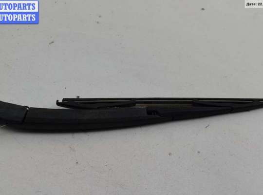 Щеткодержатель (поводок стеклоочистителя) задний MZ593633 на Mazda 5