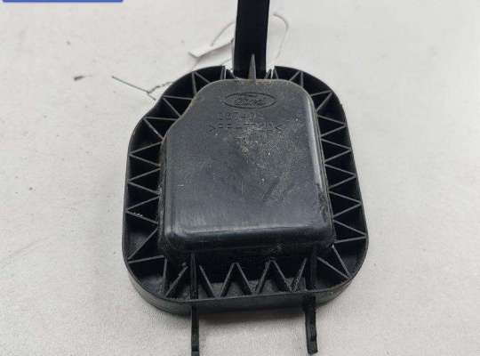 купить Крышка (заглушка) задняя фары левой на Ford Focus I (1998-2005)