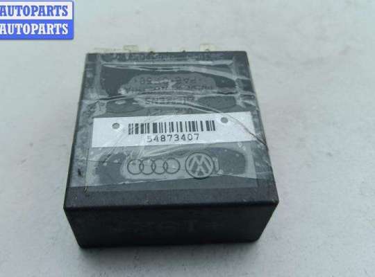 купить Реле стеклоочистителя (дворников) на Volkswagen Golf-4