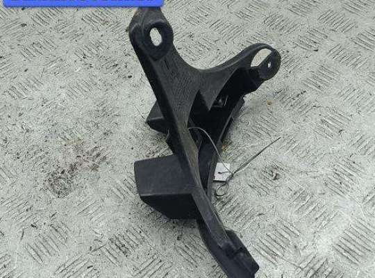 купить Кронштейн бампера заднего на Peugeot 307