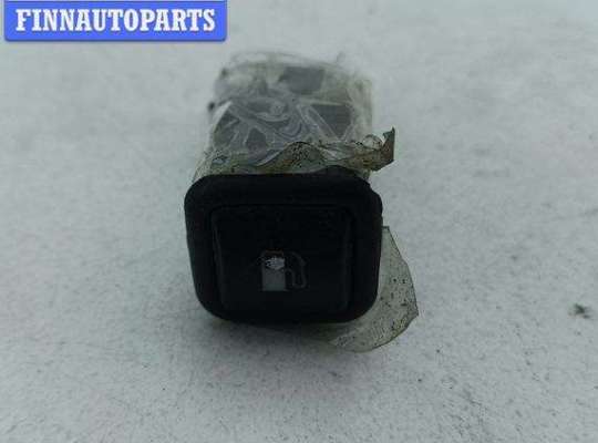 купить Кнопка открывания лючка топливного бака на Volkswagen Passat B5