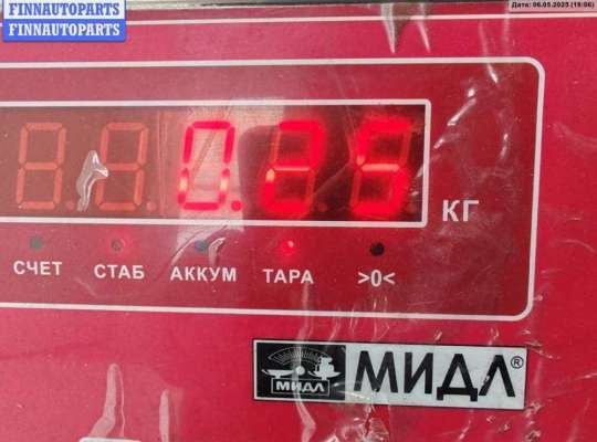 купить Накладка двери задней левой на Volkswagen Passat B5+ (GP)