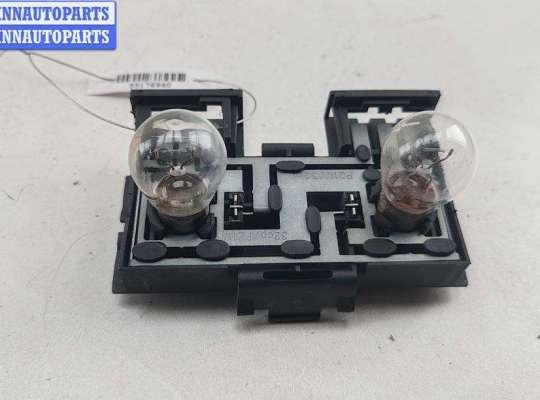 купить Плата фонаря заднего левого на Volkswagen Passat B3