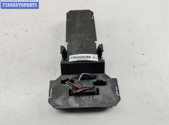 купить Плата фонаря заднего правого на Volkswagen Passat B5