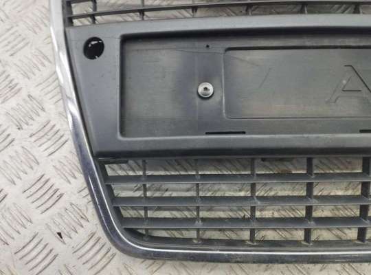 купить Решетка радиатора на Audi A6 C6 (2004-2011)