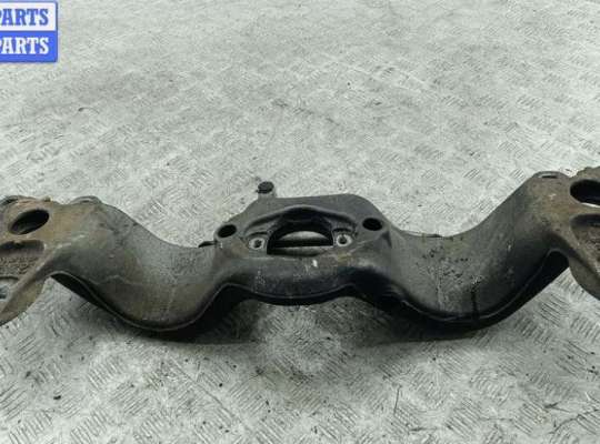 купить Кронштейн КПП опорный на Audi A4 B6 (2001-2004)