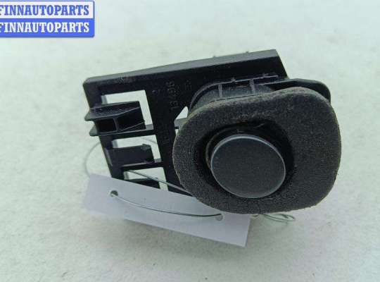 купить Кнопка открывания багажника на Peugeot 607