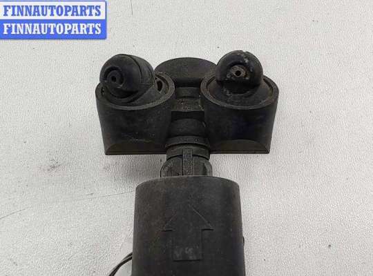 купить Форсунка омывателя фар на Volkswagen Passat B6