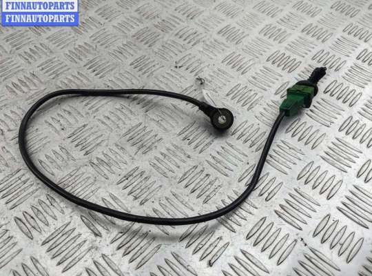 купить Датчик детонации на Volkswagen Passat B5