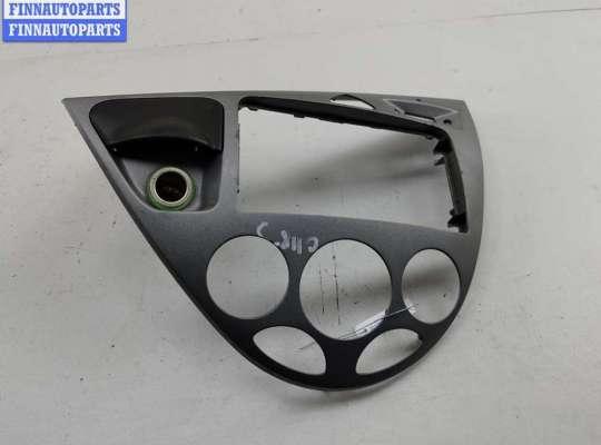 купить Рамка магнитолы на Ford Focus I (1998-2005)