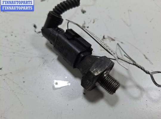 купить Датчик давления масла на Volkswagen Passat B6