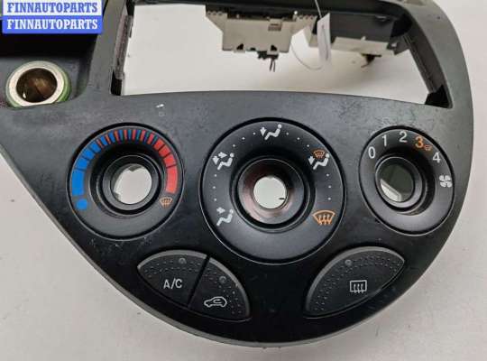 купить Рамка магнитолы на Ford Focus I (1998-2005)