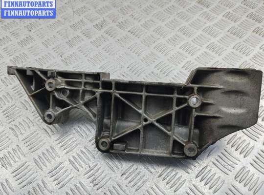 купить Кронштейн генератора на Audi A3 8L (1996-2003)