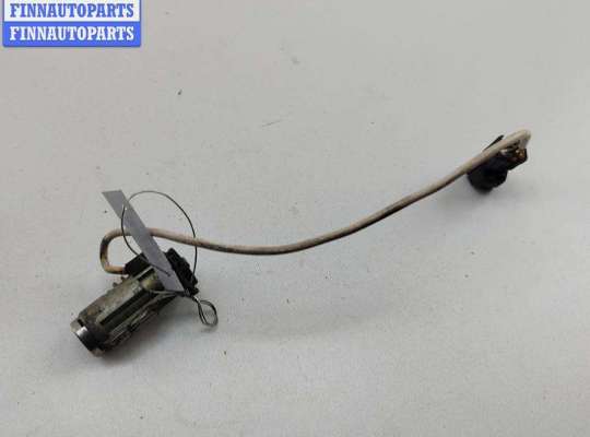 купить Личинка замка на Mitsubishi Carisma