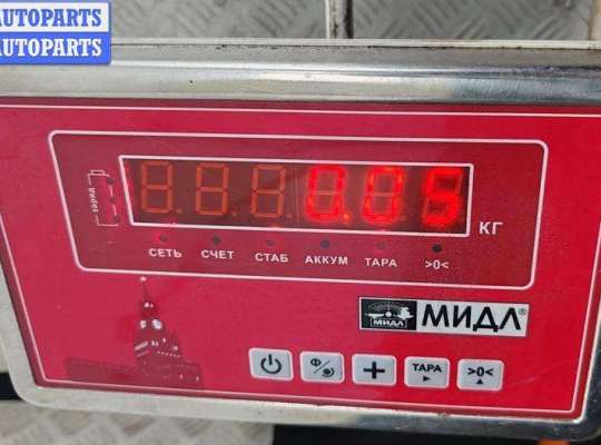 купить Молдинг двери передней левой на Volkswagen Passat B6