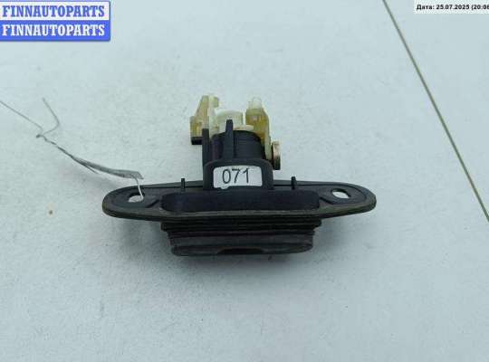 Кнопка открывания багажника VL479788 на Volvo S40 / V40 (1995-2004)