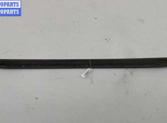 купить Молдинг двери задней правой на Volkswagen Passat B5