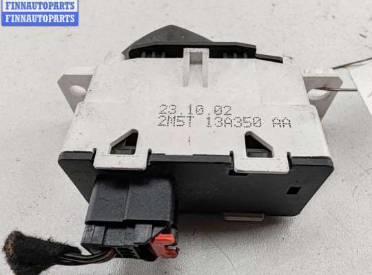 купить Кнопка аварийной сигнализации (аварийки) на Ford Focus I (1998-2005)