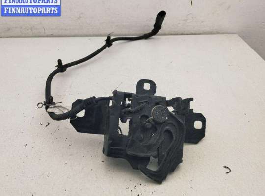 купить Замок капота на Volkswagen Golf-4