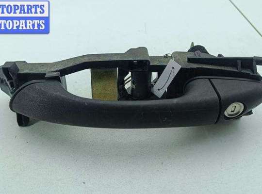 купить Ручка двери наружная передняя левая на Mercedes C-Class W203 (2000-2006)