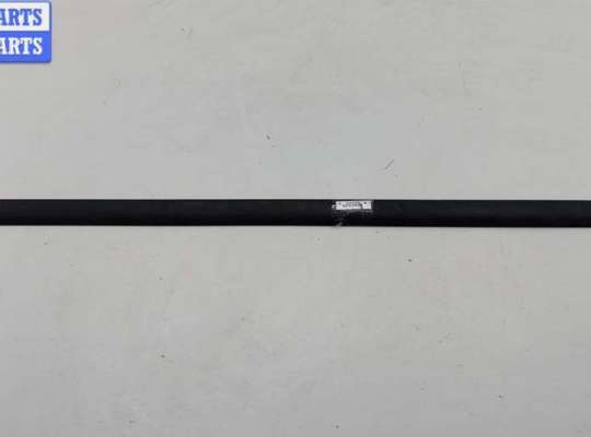 купить Молдинг двери передней левой на Volkswagen Passat B5+ (GP)