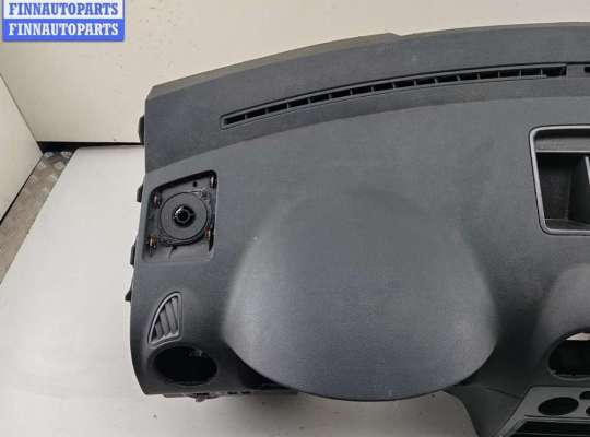 купить Панель приборная (торпедо) на Volkswagen Caddy (2004-2010)