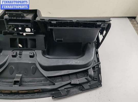 купить Панель приборная (торпедо) на Volkswagen Caddy (2004-2010)