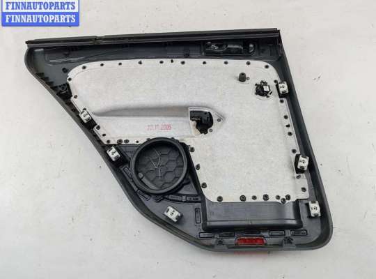 купить Обшивка двери задней правой (дверная карта) на Volkswagen Golf-5 Plus