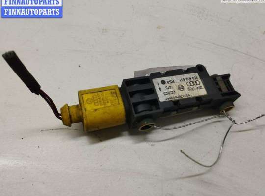 Датчик удара (Airbag) AU1532607 на Audi A4 B6 (2001-2004)