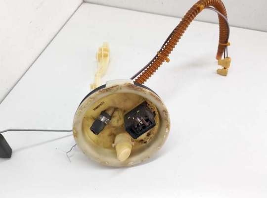 купить Датчик уровня топлива на BMW 5 E39 (1995-2003)