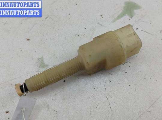 купить Датчик (включатель) стоп-сигнала на Volkswagen Passat B5+ (GP)