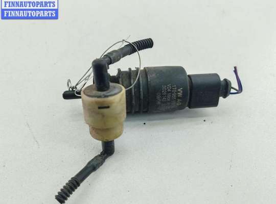 купить Насос (моторчик) омывателя стекла на Audi A4 B7 (2004-2008)