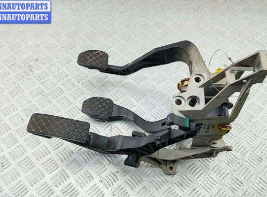 Купить Узел педальный на Volkswagen Passat B5 Узел педальный VG2712162 на Volkswagen Passat B5
