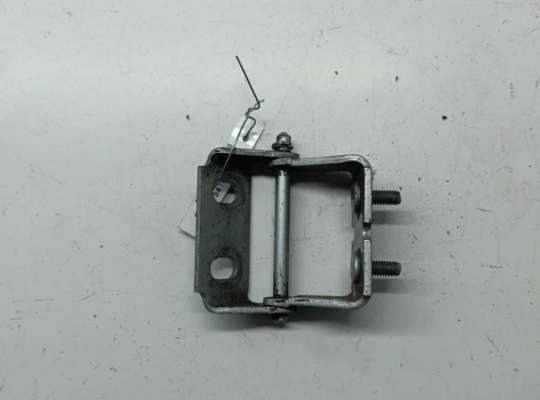 Петля крышки (двери) багажника FO1544926 на Ford Mondeo II (1996-2000)