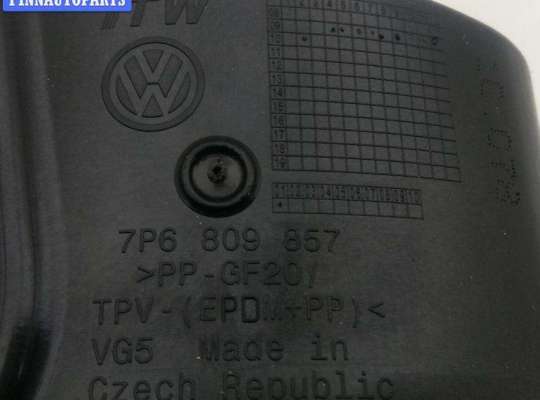 Лючок бензобака на Volkswagen Touareg I (7L)