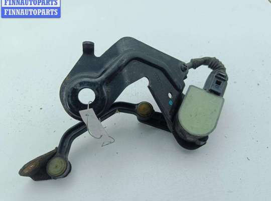 купить Датчик клиренса на Audi A6 C6 (2004-2011)