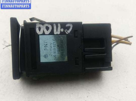 купить Кнопка обогрева заднего стекла на Volkswagen Golf-4