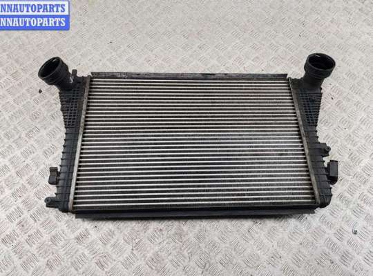 Купить Радиатор интеркулера на Volkswagen Touran Радиатор интеркулера VG2658247 на Volkswagen Touran