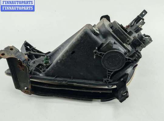 купить Фара правая на Honda CR-V (2002-2006)