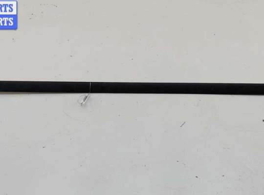 купить Молдинг двери передней левой на Volkswagen Golf-4