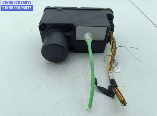 купить Компрессор центрального замка на Volkswagen Passat B4