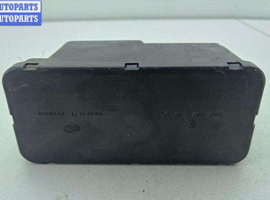 купить Компрессор центрального замка на Volkswagen Passat B4