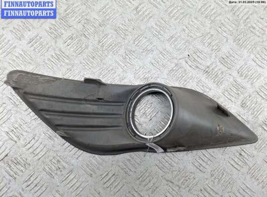 купить Рамка фары противотуманной правой на Ford Focus II (2004-2011)