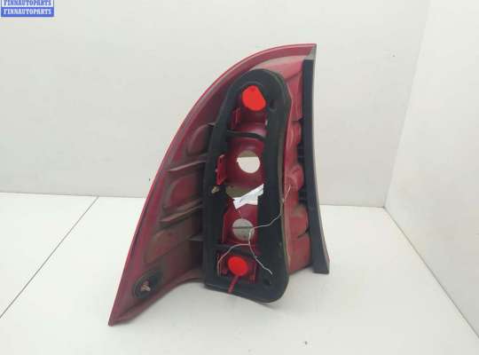 купить Фонарь задний правый на Mercedes C-Class W203 (2000-2006)